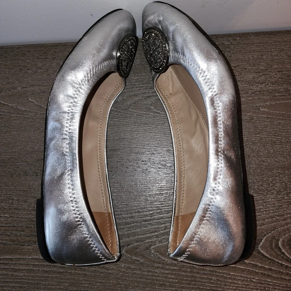 Tory Burch Liana Rhinestone Logo Silver Metallic Leather Ballet Flats Size 8.5